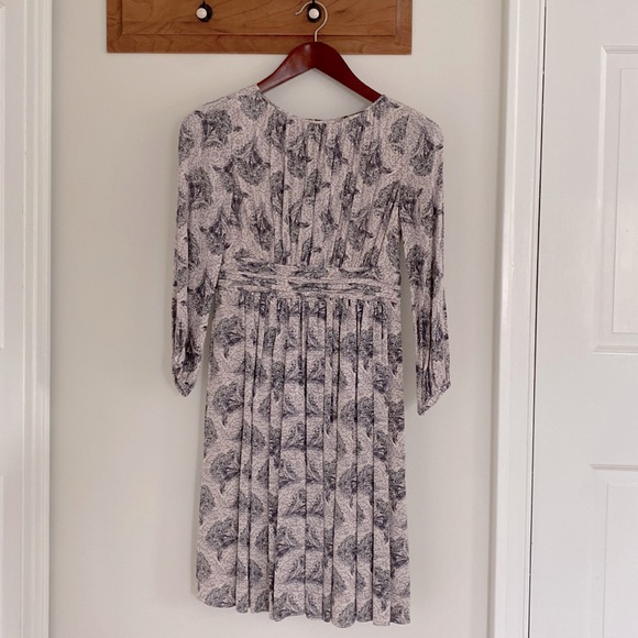 Boden Spring Floral Lilac Dress - Picture 3 of 13